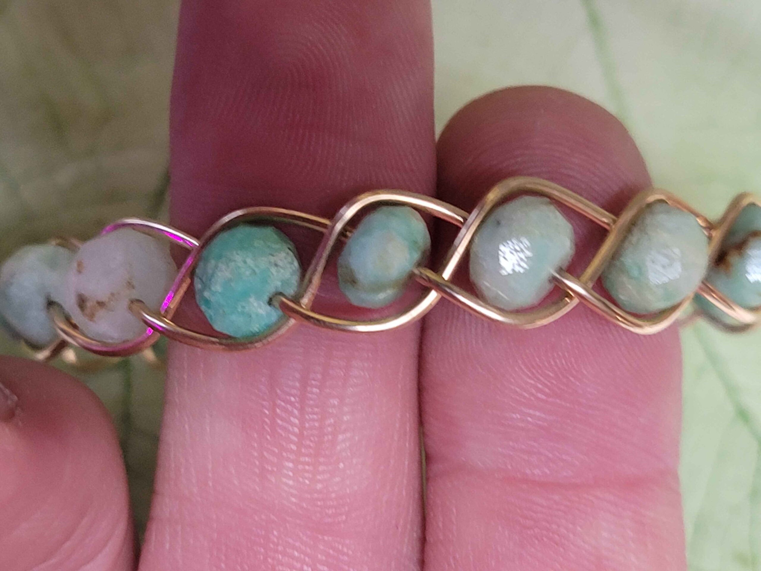Peruvian Chrysoprase and Gold Braid Bracelet - Image 10